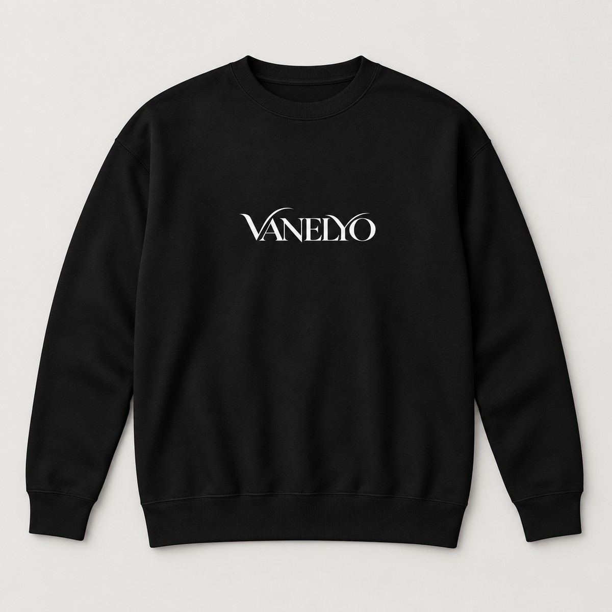 Visuel créé par IA du sweat col rond VANELYO en studio